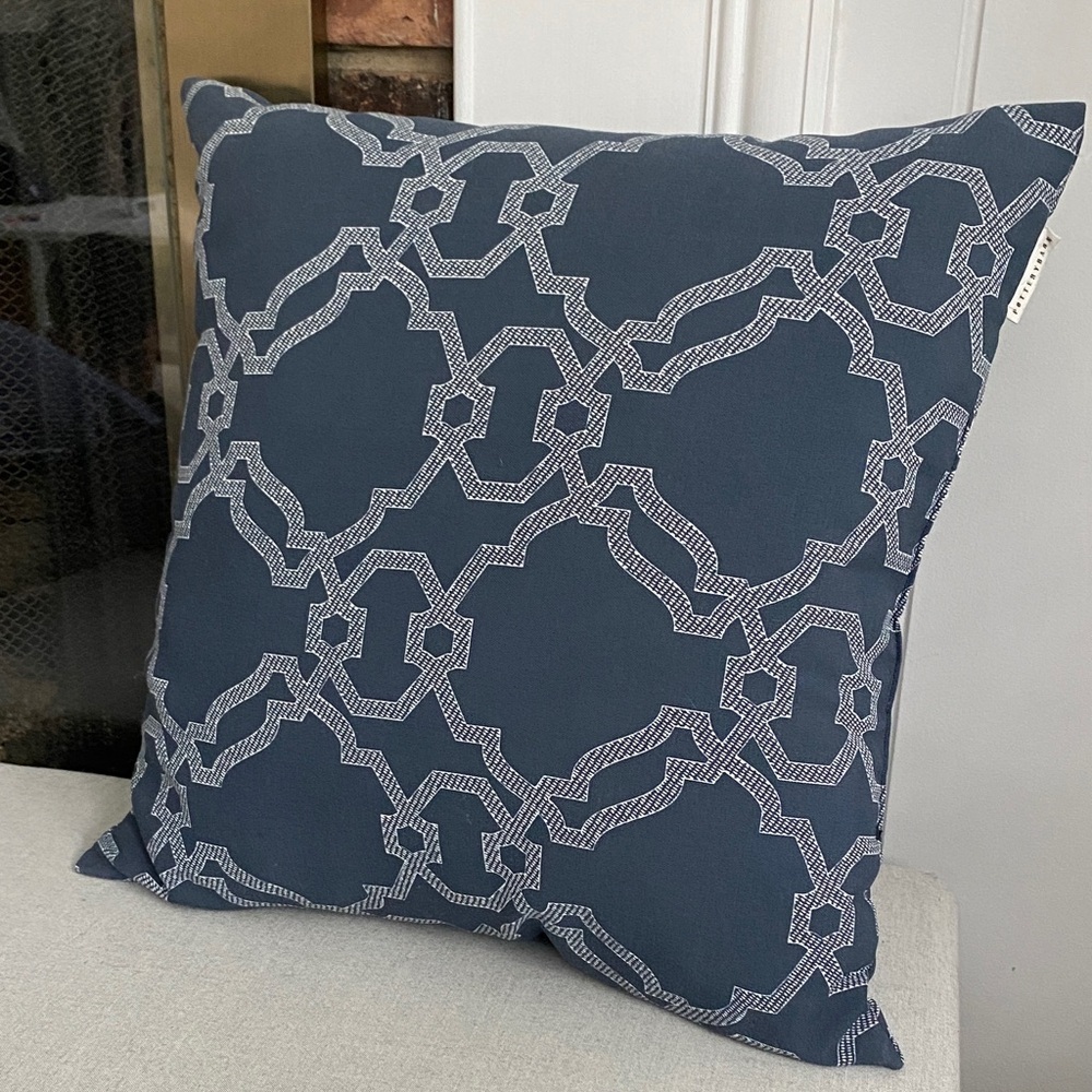20x20” EUC Pottery Barn Trellis Outdoor Pillow